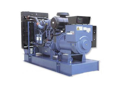 珀金斯發電機組安裝前搬運、開箱和劃線定位工作